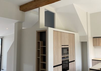 Chantier Dardilly, réalisation très technique de placo, préparation et peinture pour une partie d’une maison.