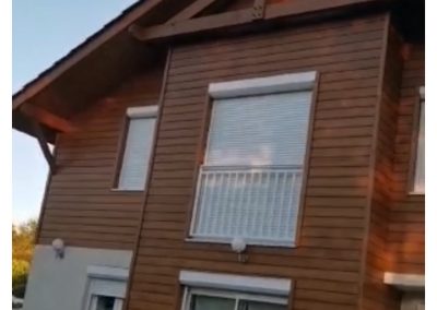 Chantier Diémoz, façade en bois d’une maison.