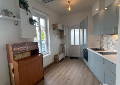Chantier Villeurbanne, création d’un espace de vie d’un studio de 18 m2, du sol au plafond.