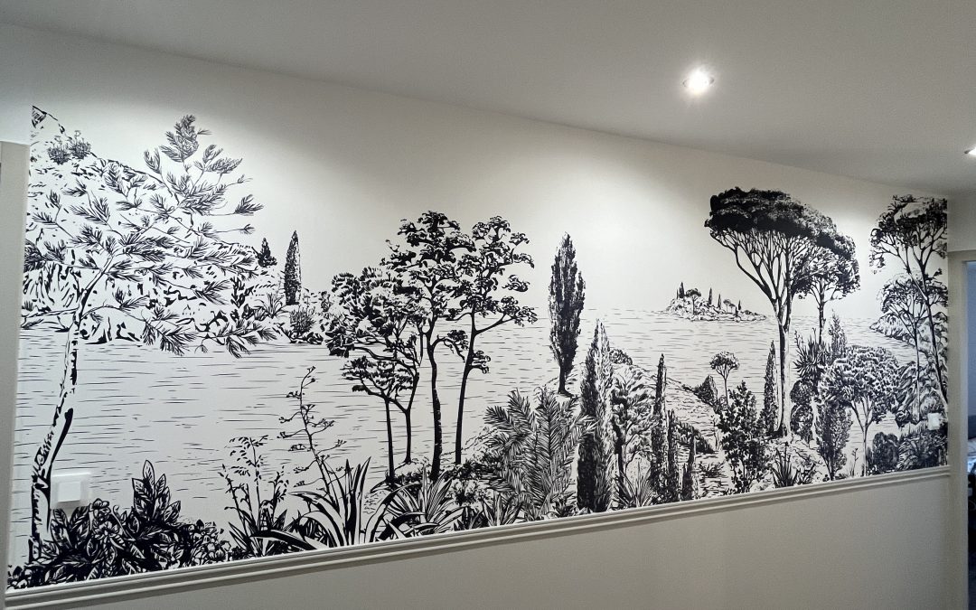 Chantier Chaponost, décoration avec pose de moulure, pose de papier peint décoratif et peinture.